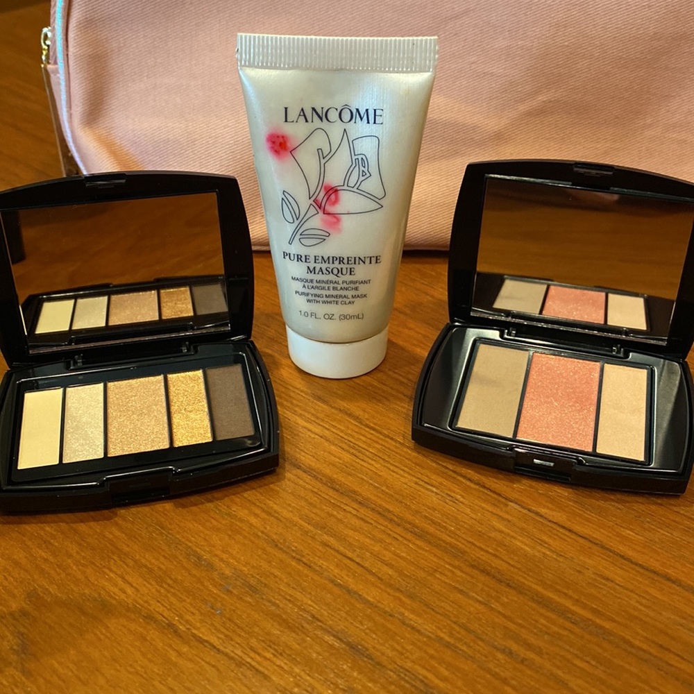 Lancôme cosmetic bag and makeup